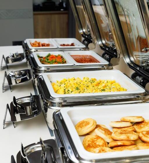 Avalon Hotel & Conferences