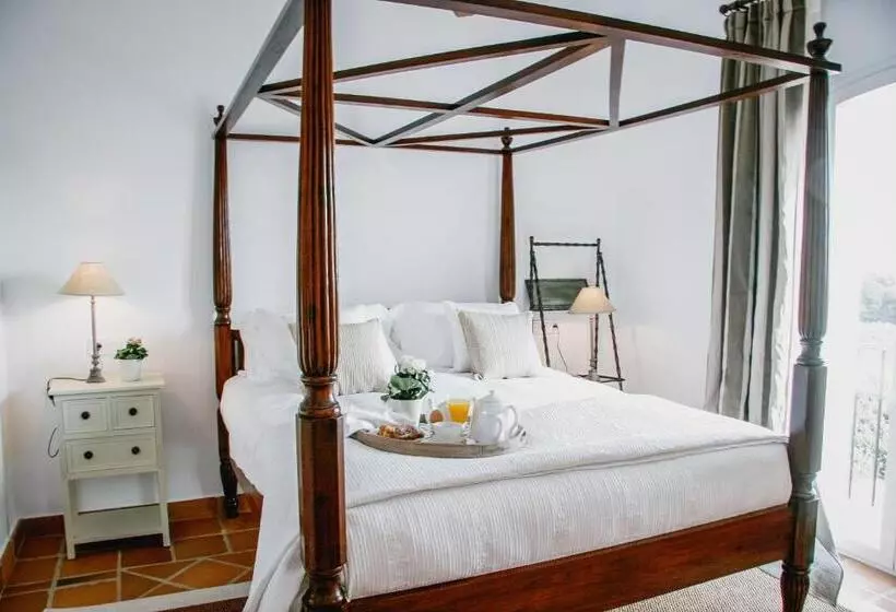 B Bou Hotel Cortijo Bravo