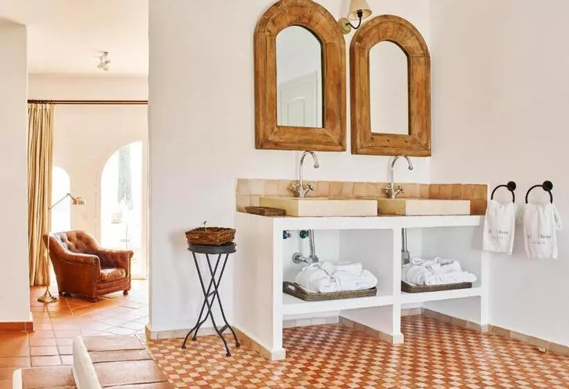 B Bou Hotel Cortijo Bravo