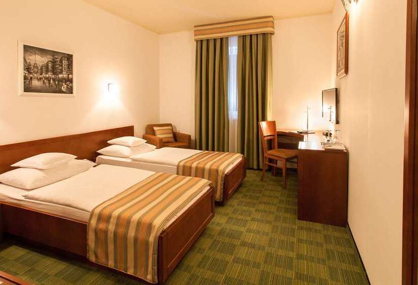 Best Western Airport Hotel Stella