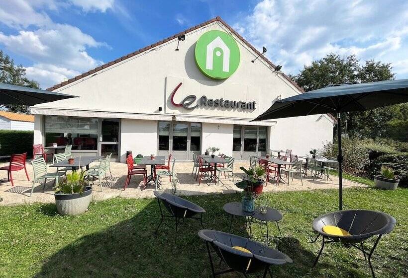 هتل Campanile Villejust Za Courtaboeuf