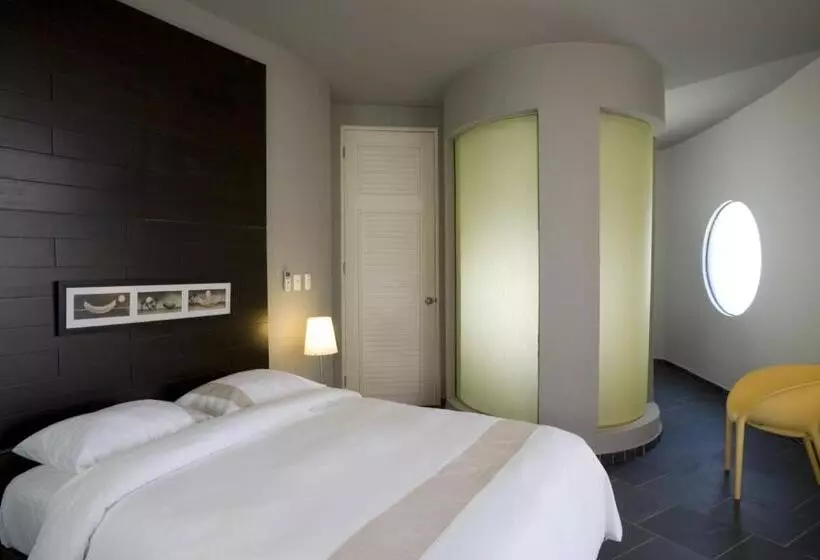 فندق El Magnifico