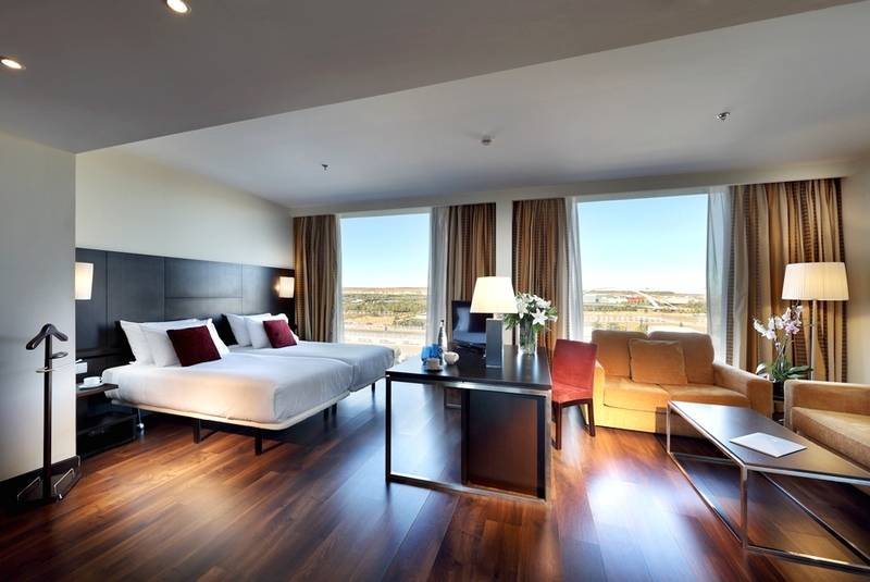 Отель Eurostars Zaragoza