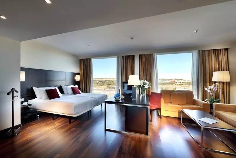 Отель Eurostars Zaragoza