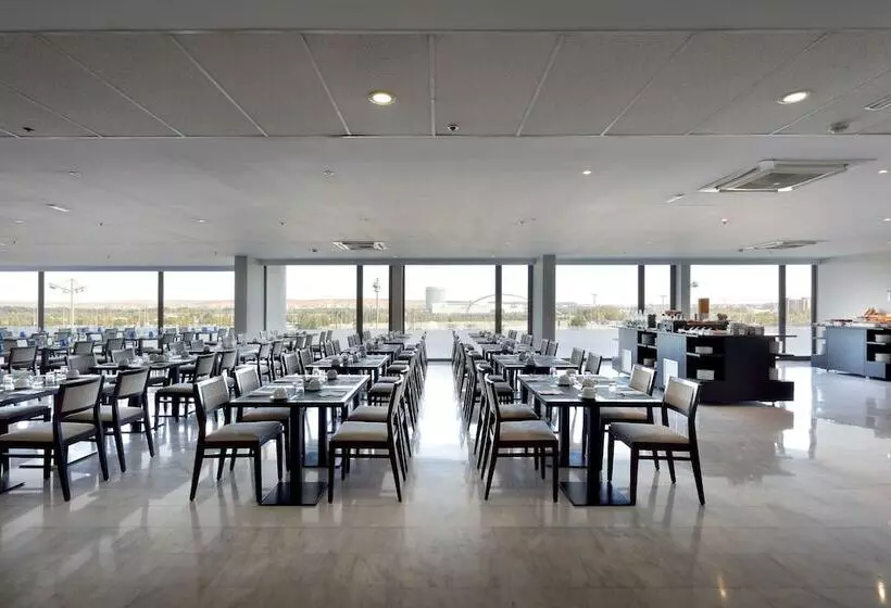 Отель Eurostars Zaragoza