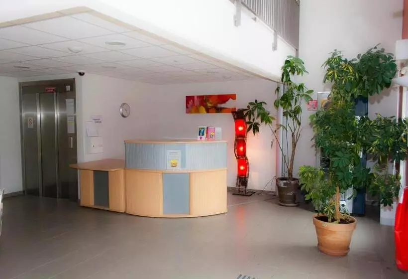 Отель La Résidence Des Oliviers