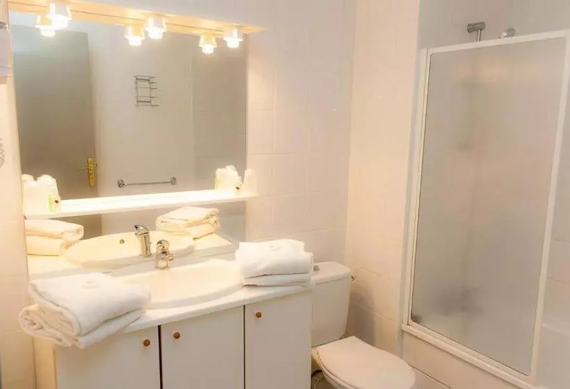 Отель La Résidence Des Oliviers