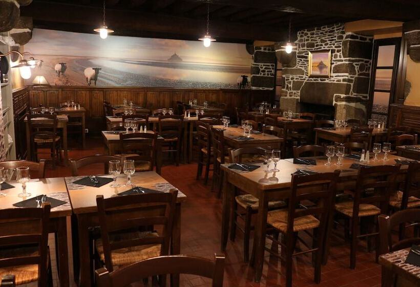 هتل Le Mouton Blanc