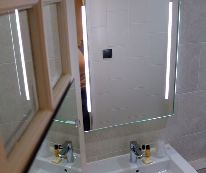 هتل Le Mouton Blanc