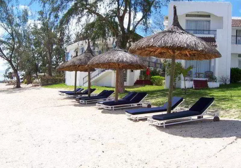 هتل Oasis Beach Club