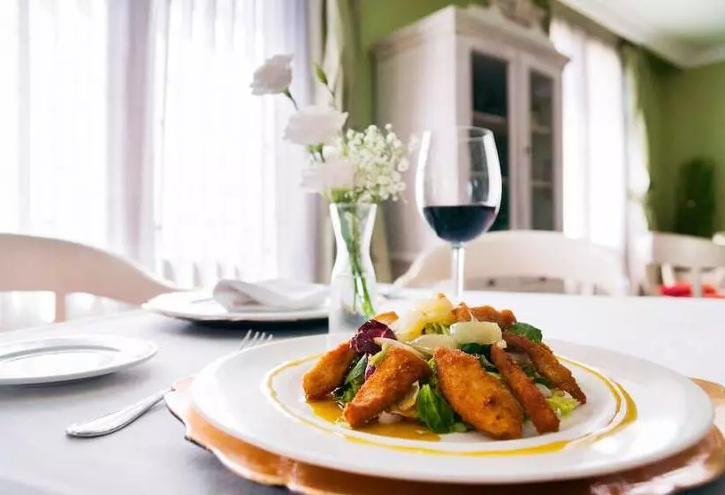 Hotelli Palacio Villa De Alarcón