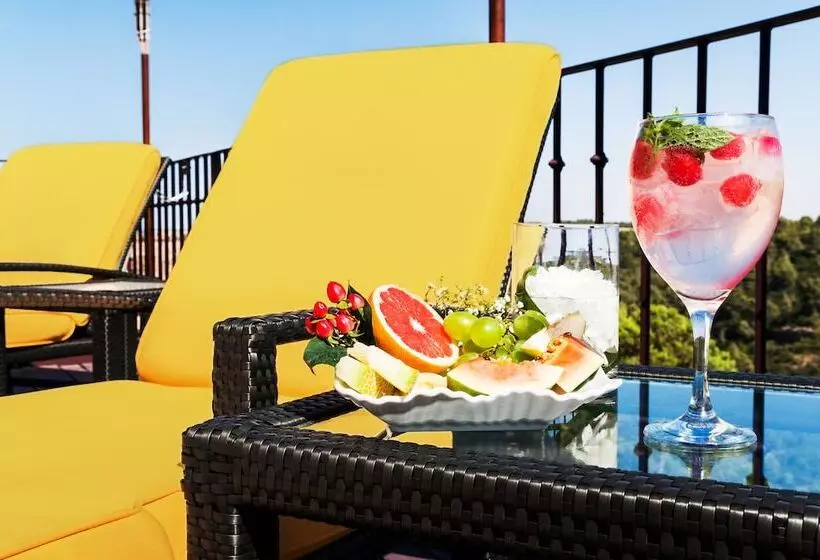 Hotelli Palacio Villa De Alarcón