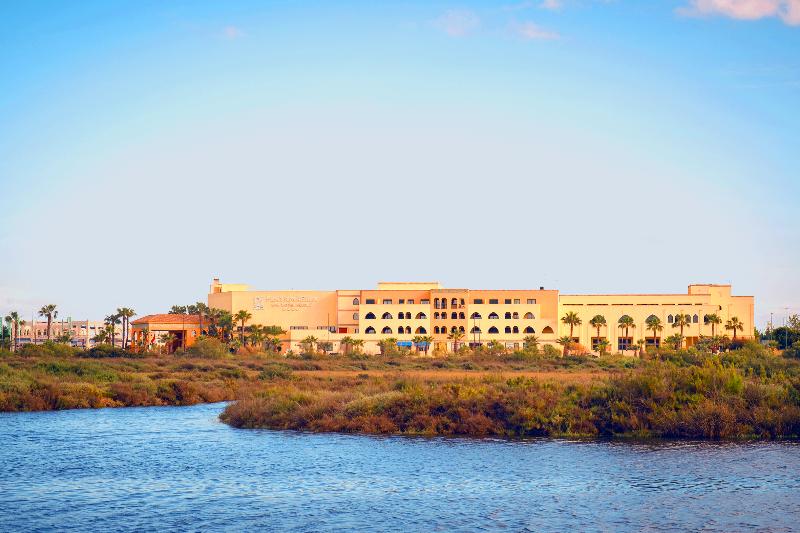 בית מלון כפרי Playamarina