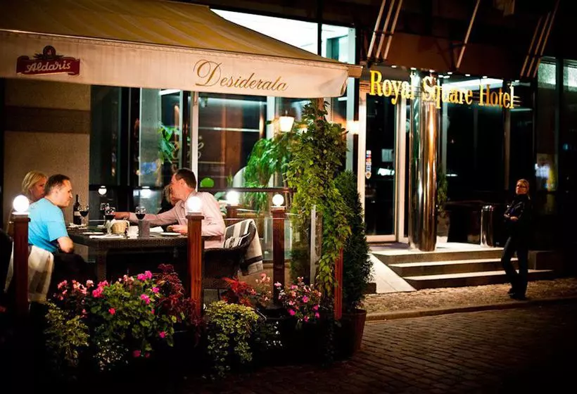 Royal Square Hotel & Suites