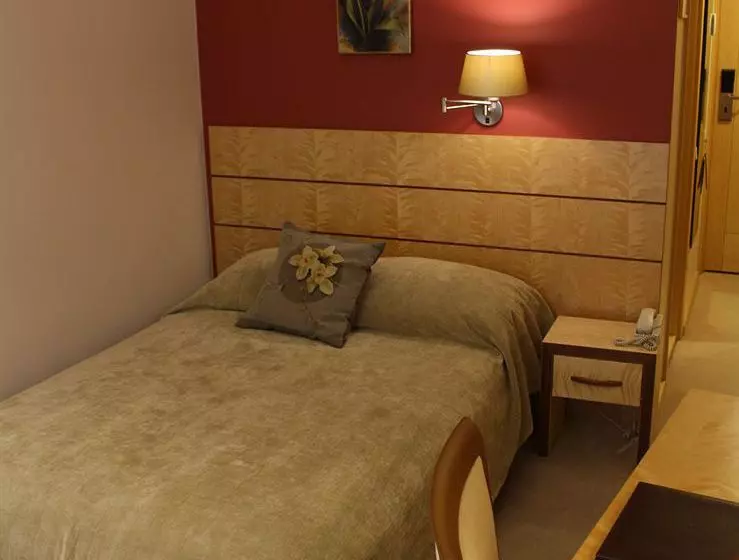 Royal Square Hotel & Suites