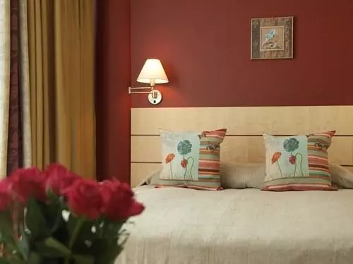 Royal Square Hotel & Suites