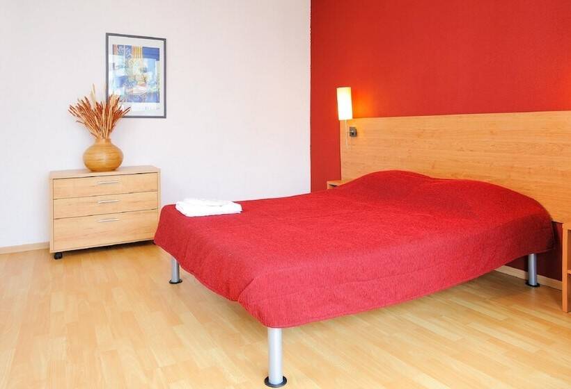 Отель Sejours & Affaires Grenoble Marie Curie