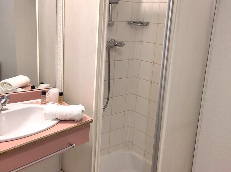 Отель Sejours & Affaires Grenoble Marie Curie