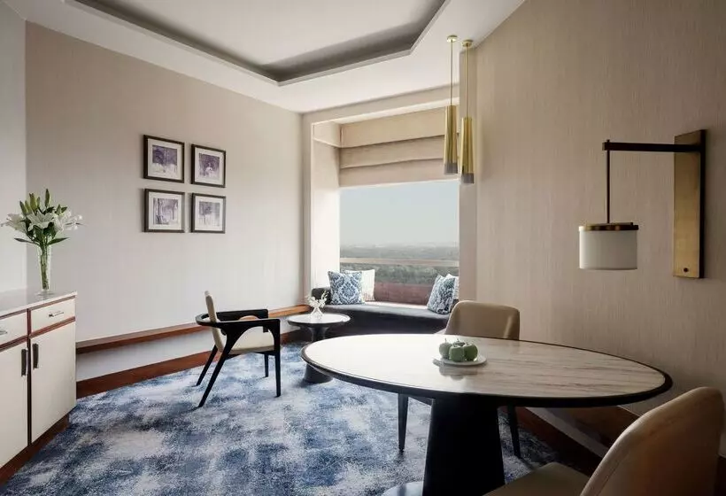 ホテル Shangrila Eros, New Delhi