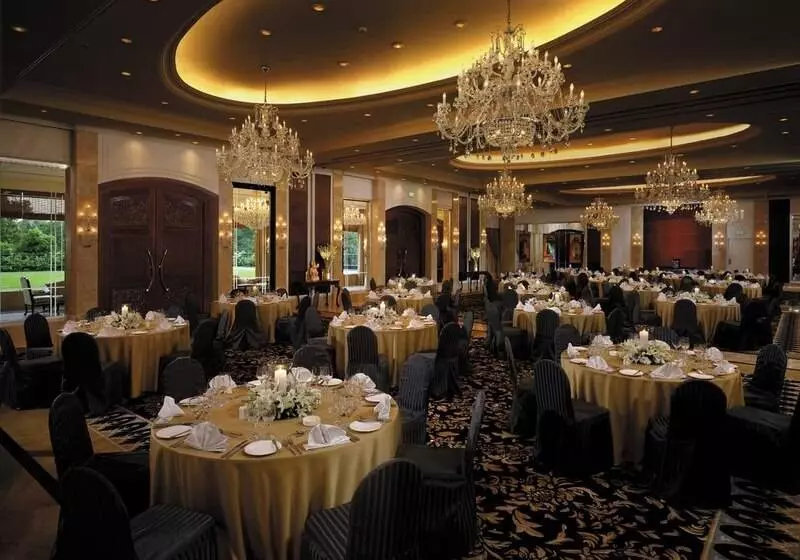 ホテル Shangrila Eros, New Delhi