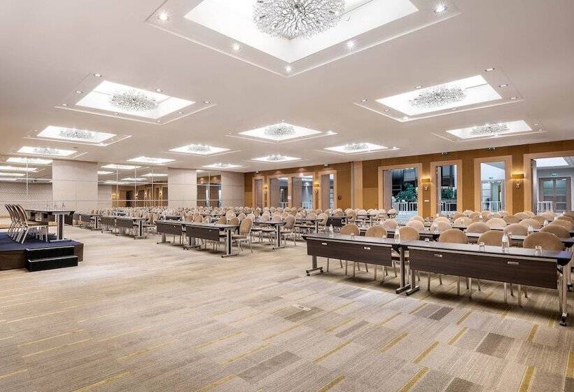 ホテル Sheraton Brussels Airport