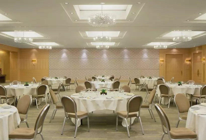 ホテル Sheraton Brussels Airport