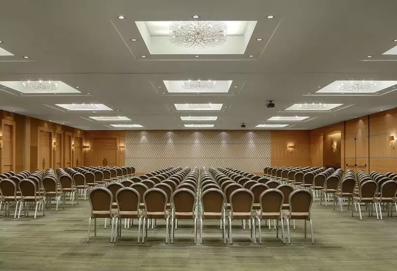 ホテル Sheraton Brussels Airport