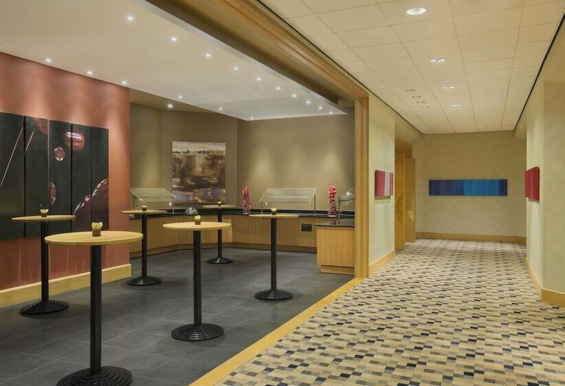 ホテル Sheraton Brussels Airport