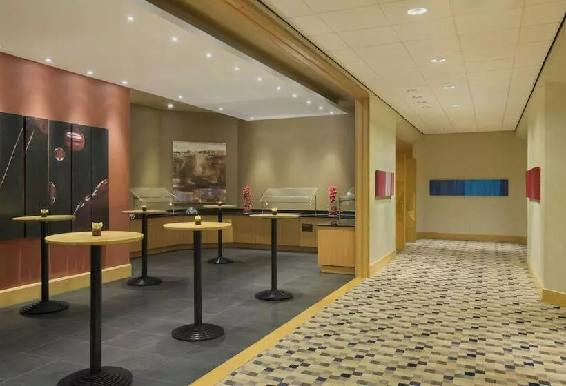 ホテル Sheraton Brussels Airport