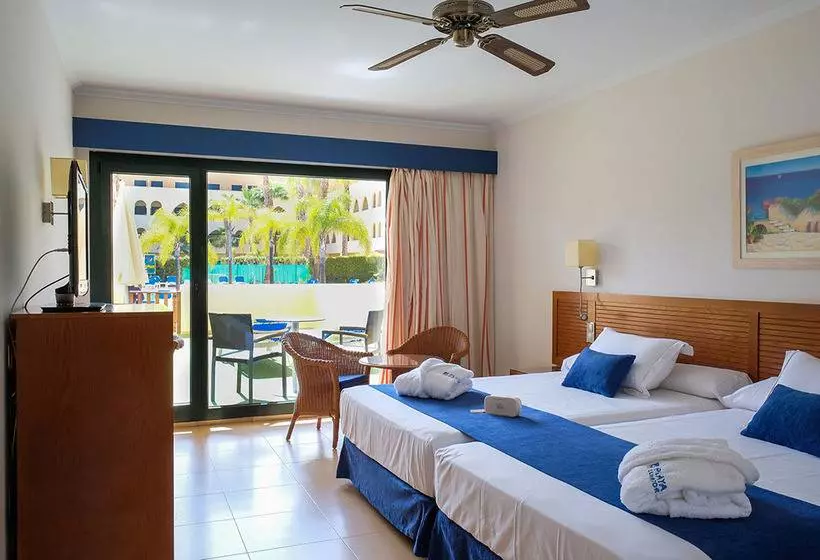 Отель Playamarina