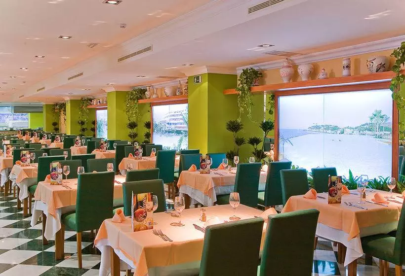 Отель Playamarina