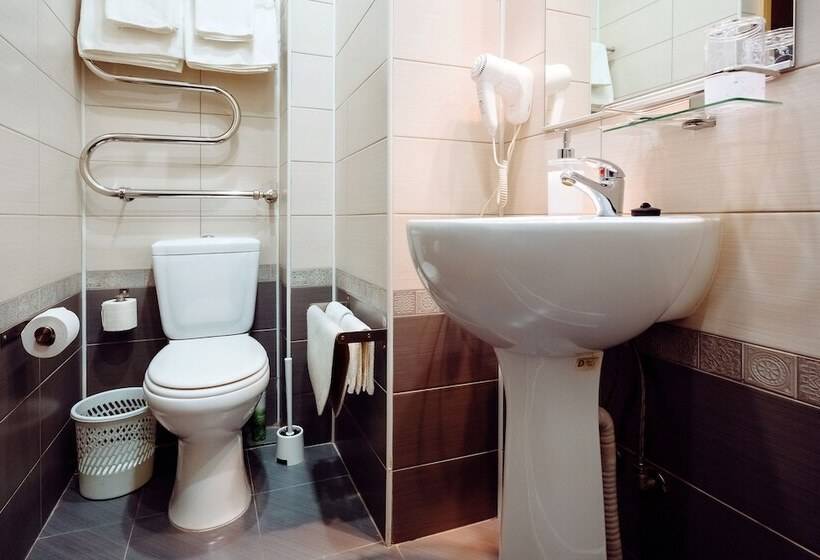 فندق Aleksandriya Peterhof