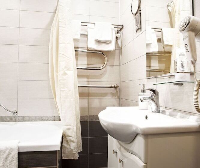 فندق Aleksandriya Peterhof