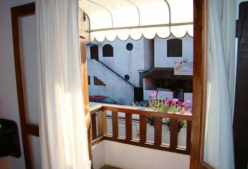 Otel Pousada Casa Das Rosas