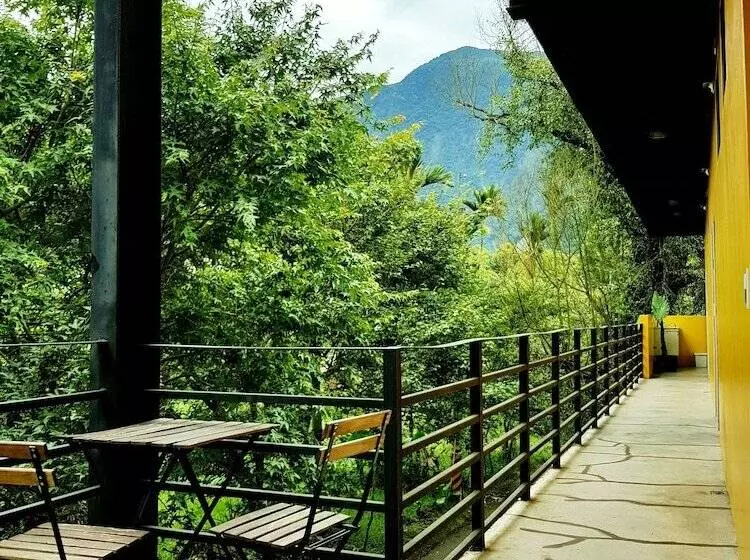 هتل Tabakai Bed And Breakfast