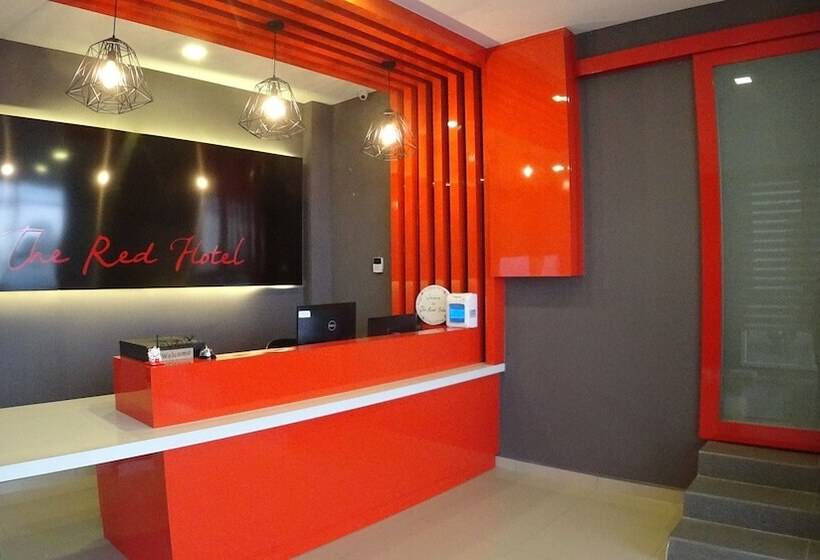 Hotel The Red