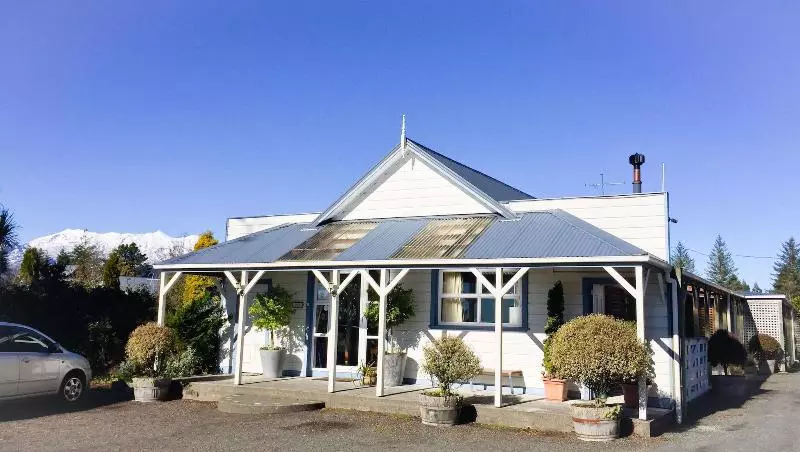 ホテル Tongariro Crossing Lodge