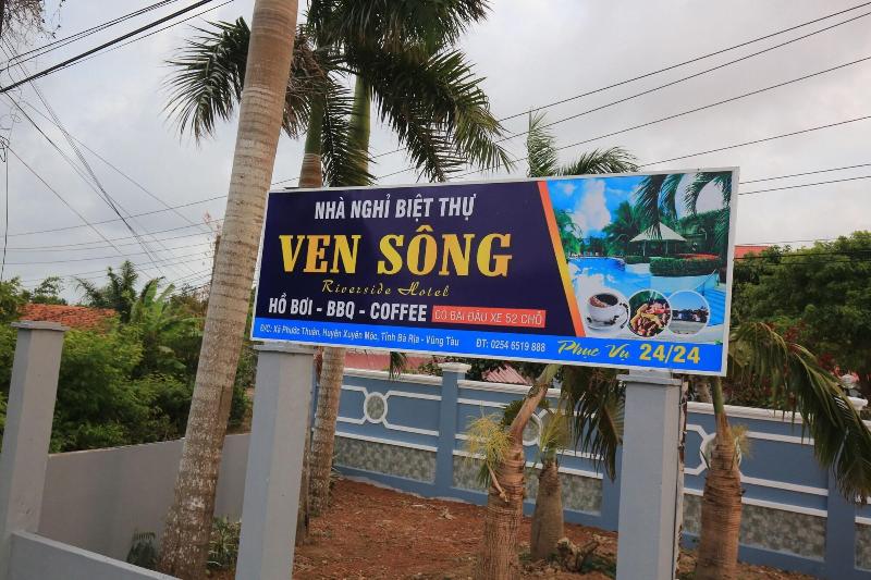 هتل Ven Song Riverside