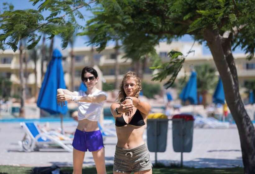 هتل Amwaj Oyoun Resort & Casino