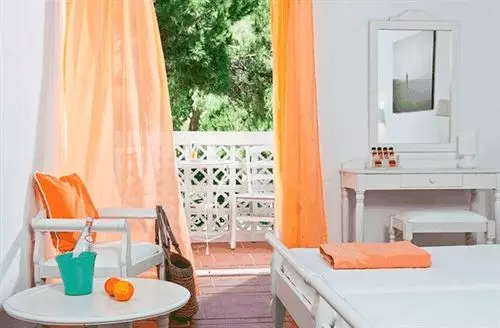 Отель Aphrodite Beach