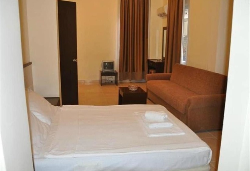 ホテル Astor Beach