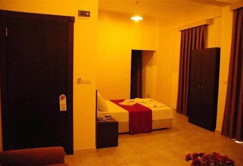 ホテル Astor Beach