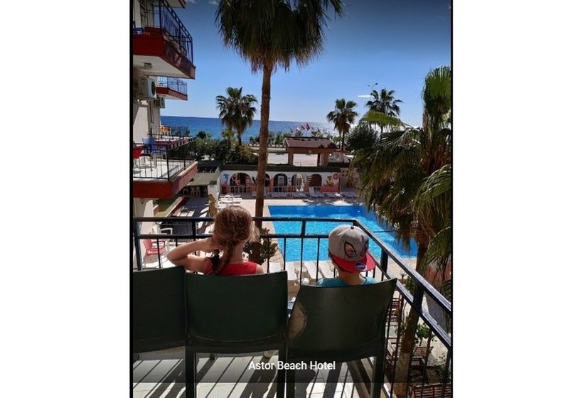 ホテル Astor Beach