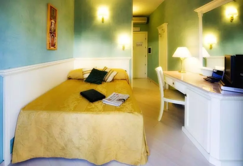 Hotel Bright