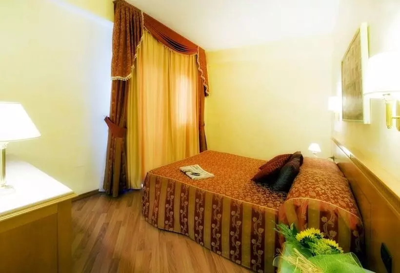 Hotel Bright