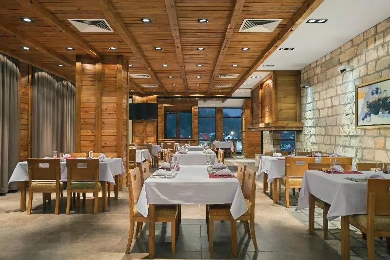 هتل Four Points By Sheraton Kolasin