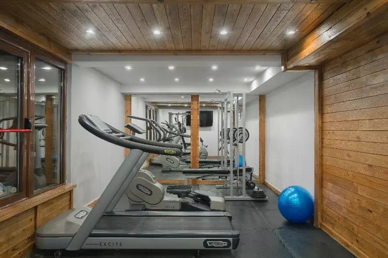 هتل Four Points By Sheraton Kolasin