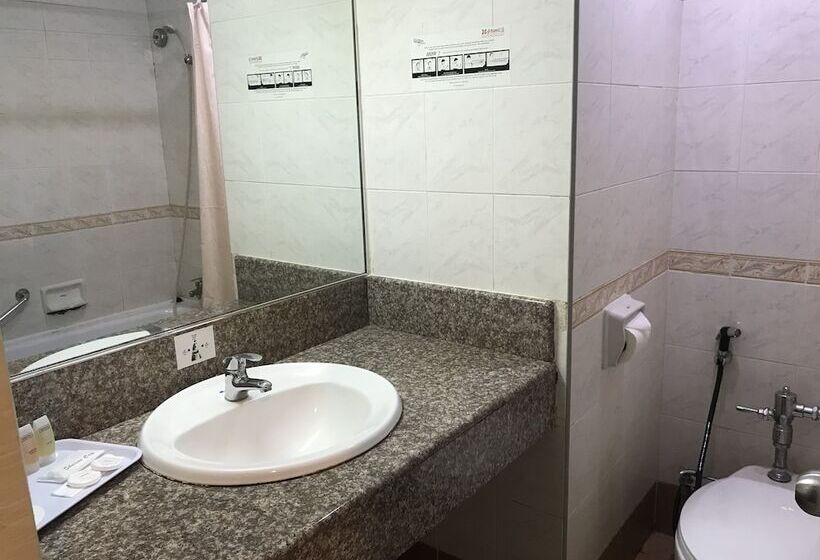 호텔 Grand Continental  Kuala Terengganu