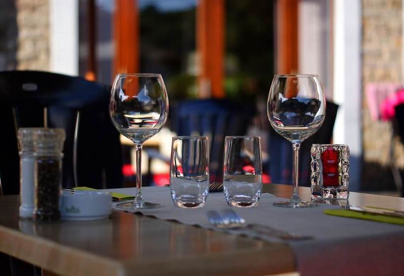 فندق Hostellerie La Villa Des Roses