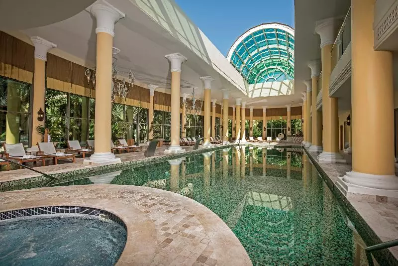 ホテル JOIA Paraíso by Iberostar - Adults Only